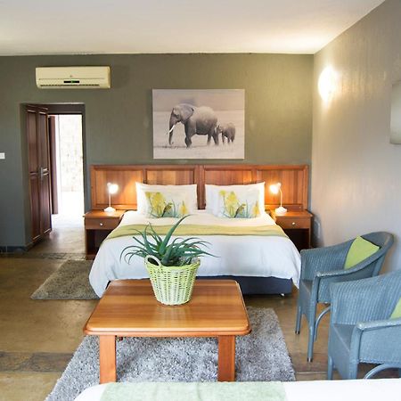 Ebundu Lodge White River Bagian luar foto