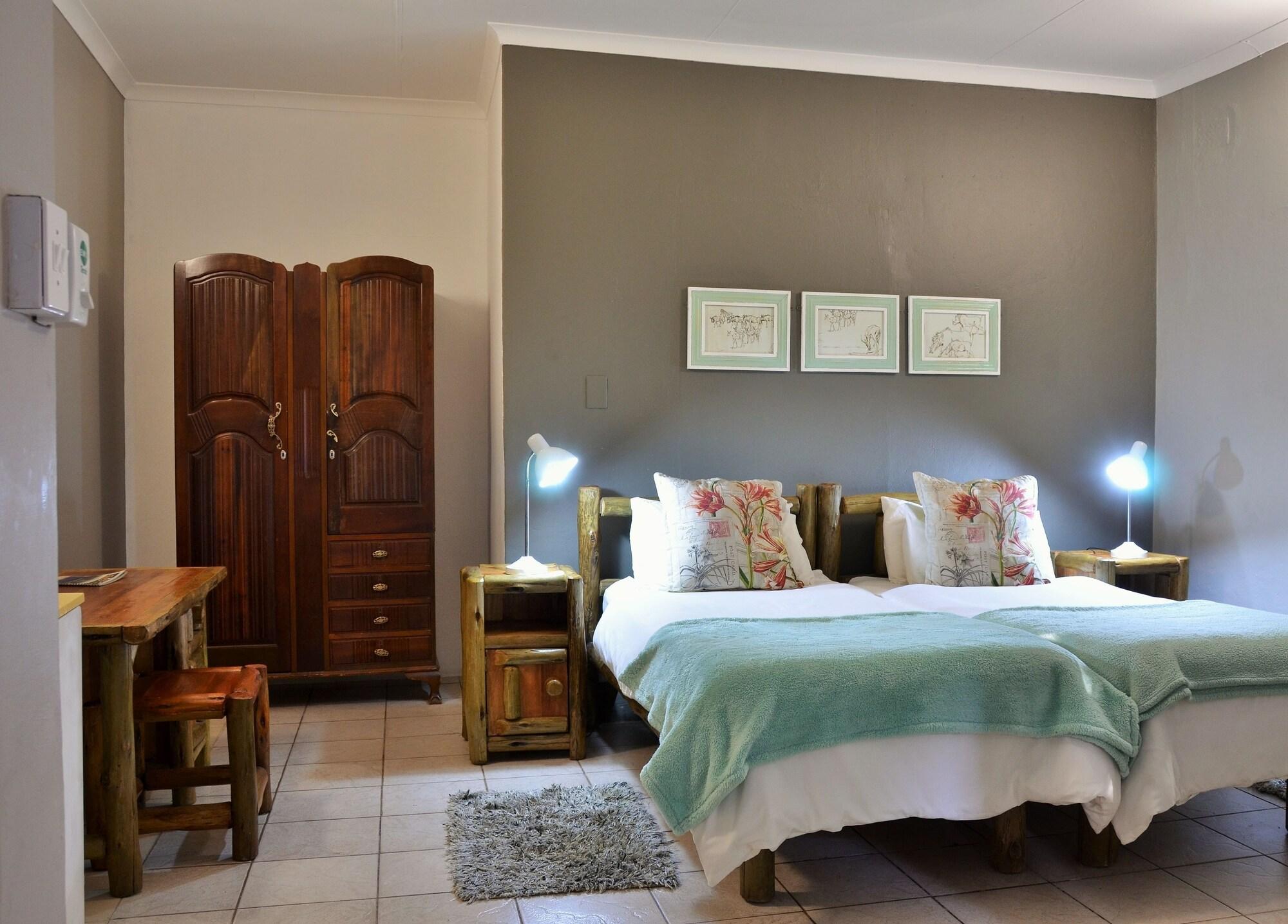 Ebundu Lodge White River Bagian luar foto