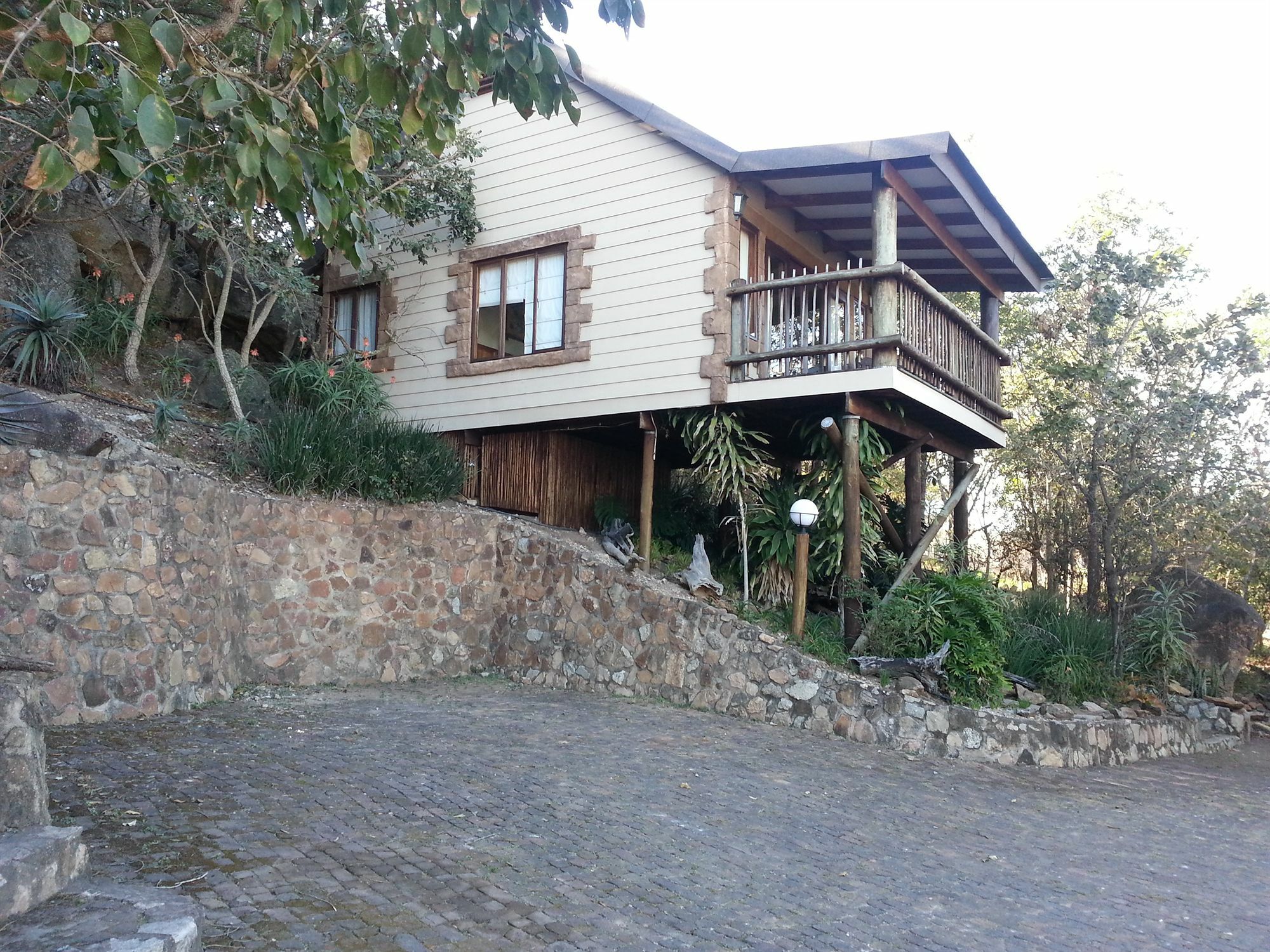 Ebundu Lodge White River Bagian luar foto