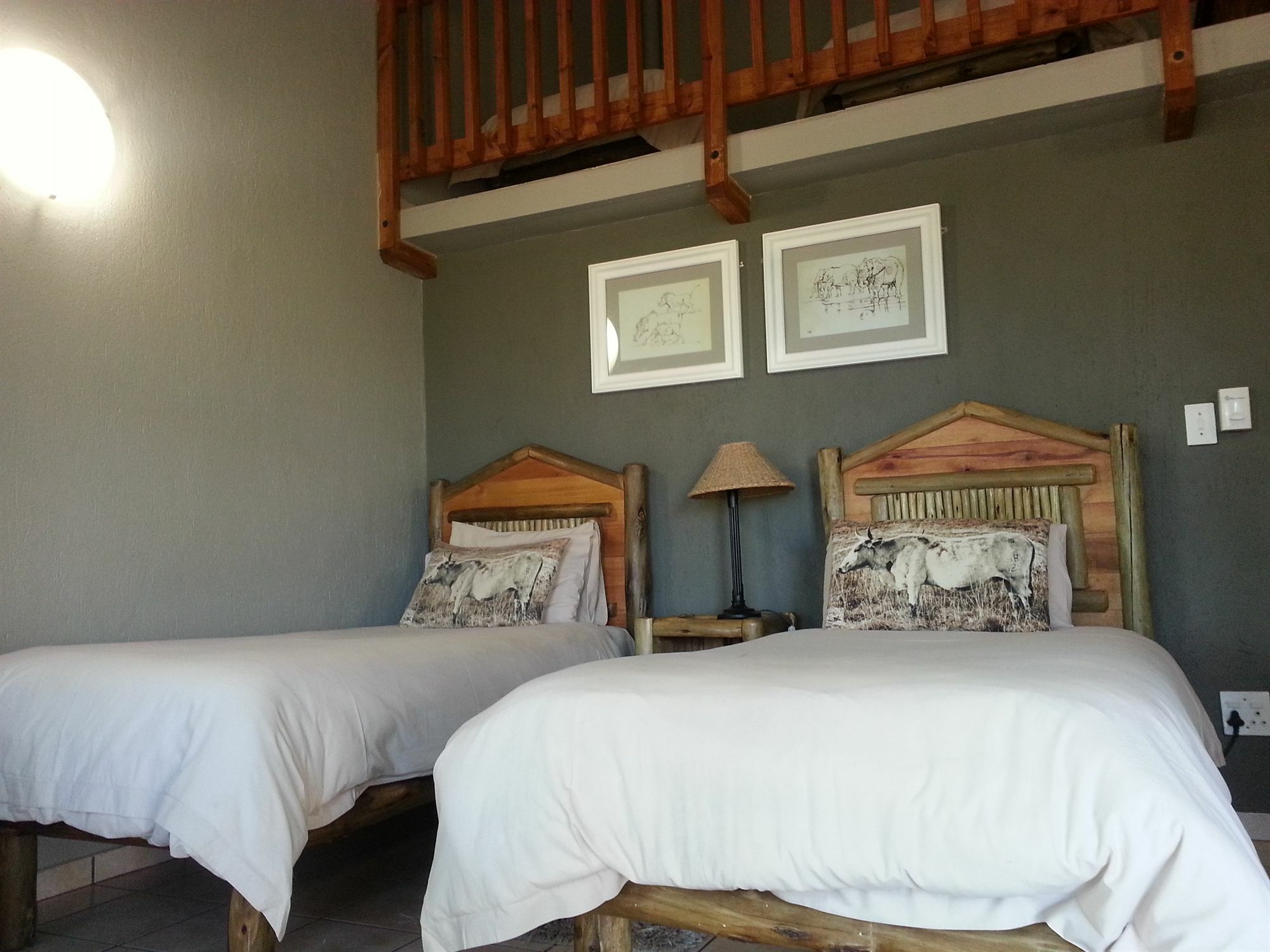 Ebundu Lodge White River Bagian luar foto